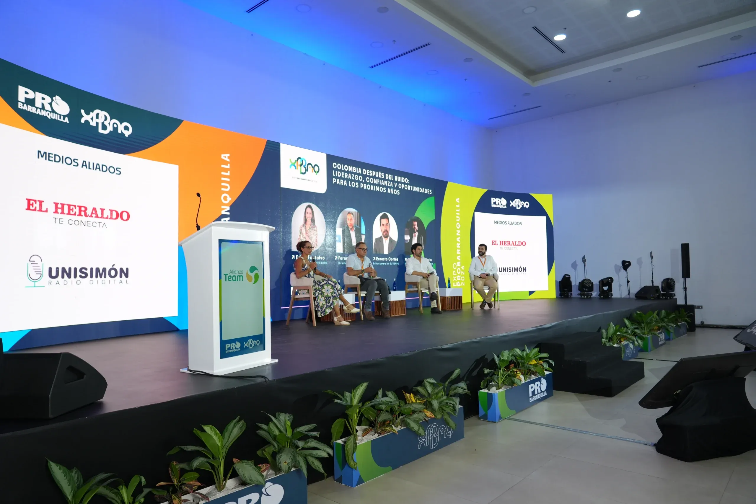 Líderes empresariales y expertos nacionales analizaron en ExpoProBarranquilla los retos para atraer inversión y crecer en la región